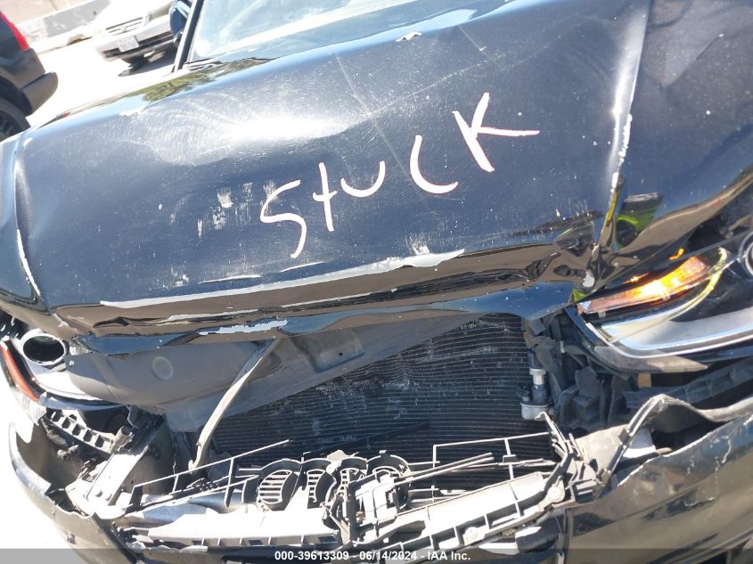 2014 Audi A4 2.0T Premium VIN: WAUAFAFLXEN005062 Lot: 39613309