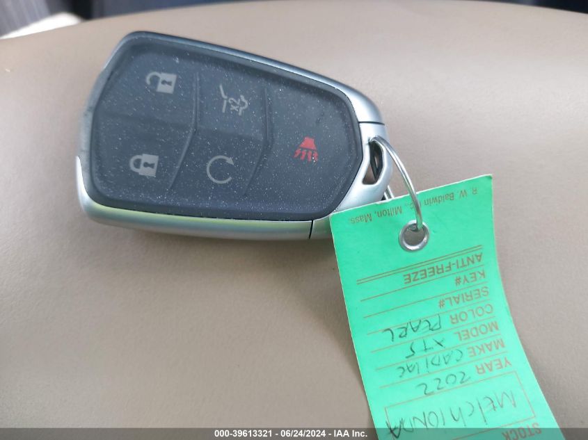 2022 Cadillac Xt5 Awd Premium Luxury VIN: 1GYKNFRSXNZ119835 Lot: 39613321