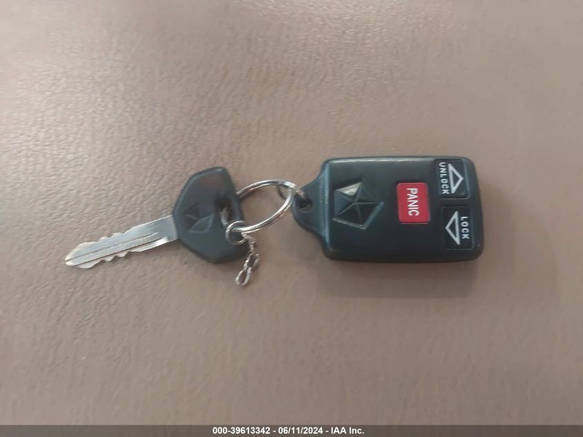 1998 Dodge Durango Slt VIN: 1B4HS28Y7WF196654 Lot: 39613342