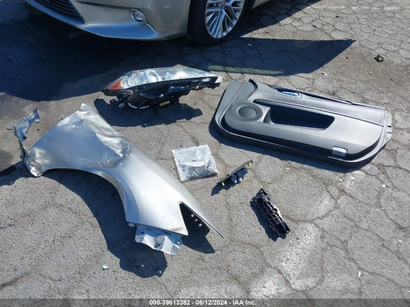 2015 Lexus Es 350 VIN: JTHBK1GG3F2209093 Lot: 39613382