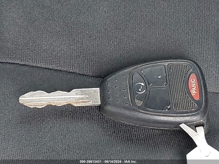 2011 Jeep Compass VIN: 1J4NF1FB2BD136638 Lot: 39613431