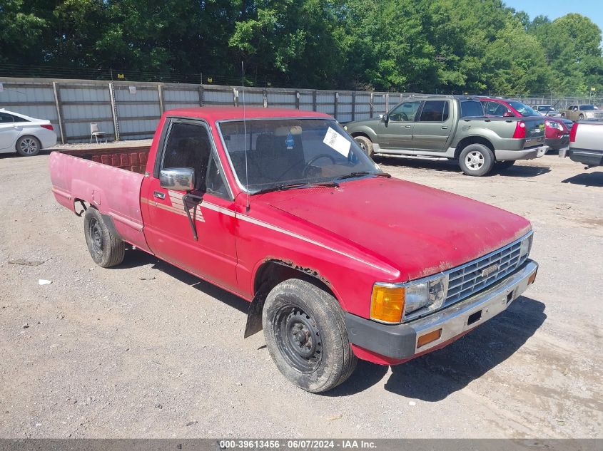 1986 Toyota Pickup 1/2 Ton Rn55 Sr5 VIN: JT4RN55S8G0199745 Lot: 39613456