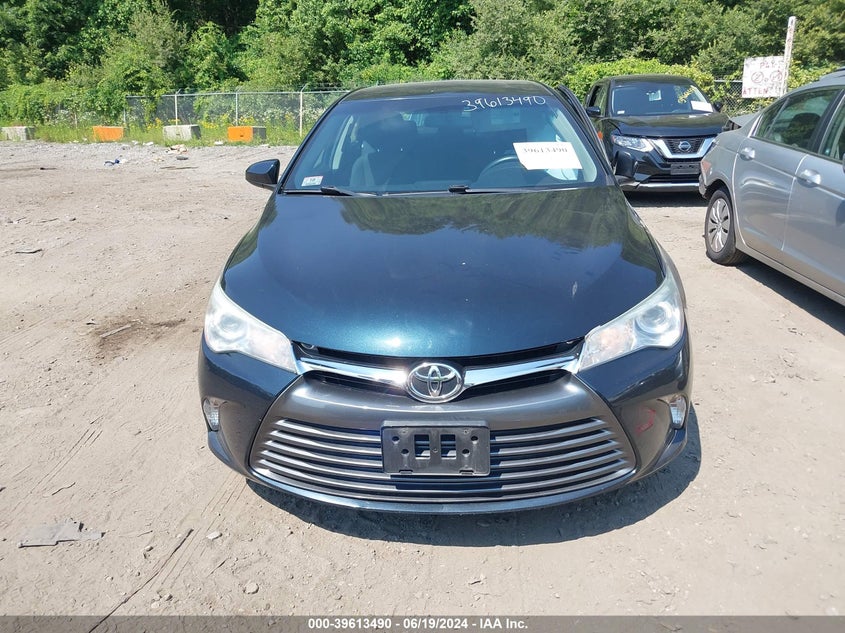 2016 Toyota Camry Le VIN: 4T4BF1FKXGR542412 Lot: 39613490
