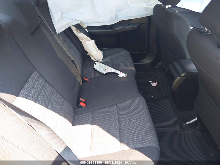 2016 Toyota Camry Le VIN: 4T4BF1FKXGR542412 Lot: 39613490