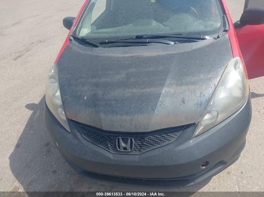 2013 Honda Fit VIN: JHMGE8H37DC083460 Lot: 39613533