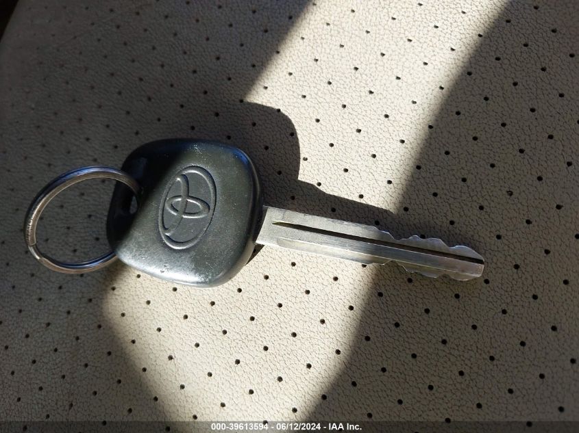 2005 Toyota Highlander Limited V6 VIN: JTEEP21A850135511 Lot: 39613594