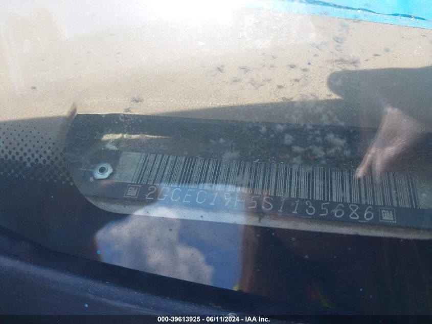 1995 Chevrolet Gmt-400 C1500 VIN: 2GCEC19H5S1135686 Lot: 39613925