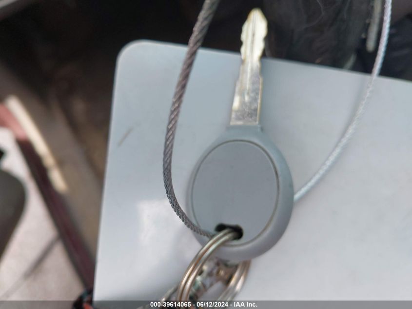 2003 Dodge Grand Caravan Sport VIN: 2D4GP44353R285183 Lot: 39614065