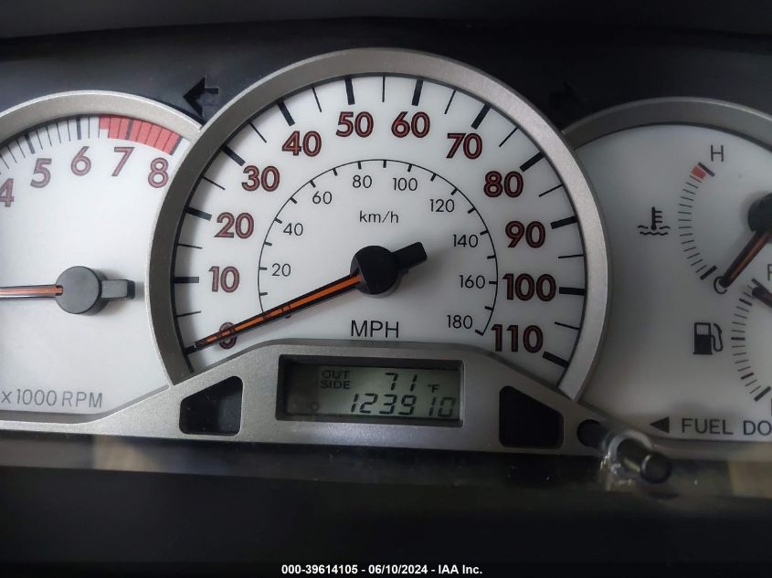 2005 Toyota Corolla S VIN: 2T1BR32E85C553789 Lot: 39614105