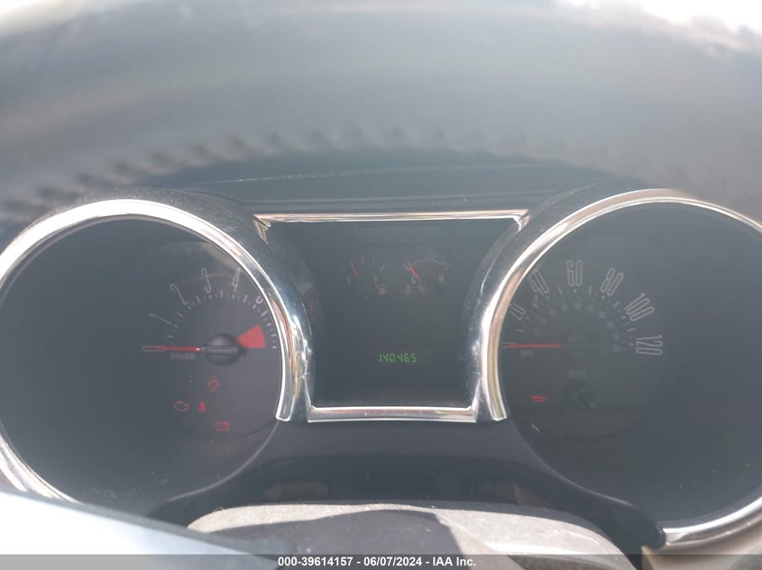 2005 Ford Mustang V6 Deluxe/V6 Premium VIN: 1ZVFT80N955139837 Lot: 39614157