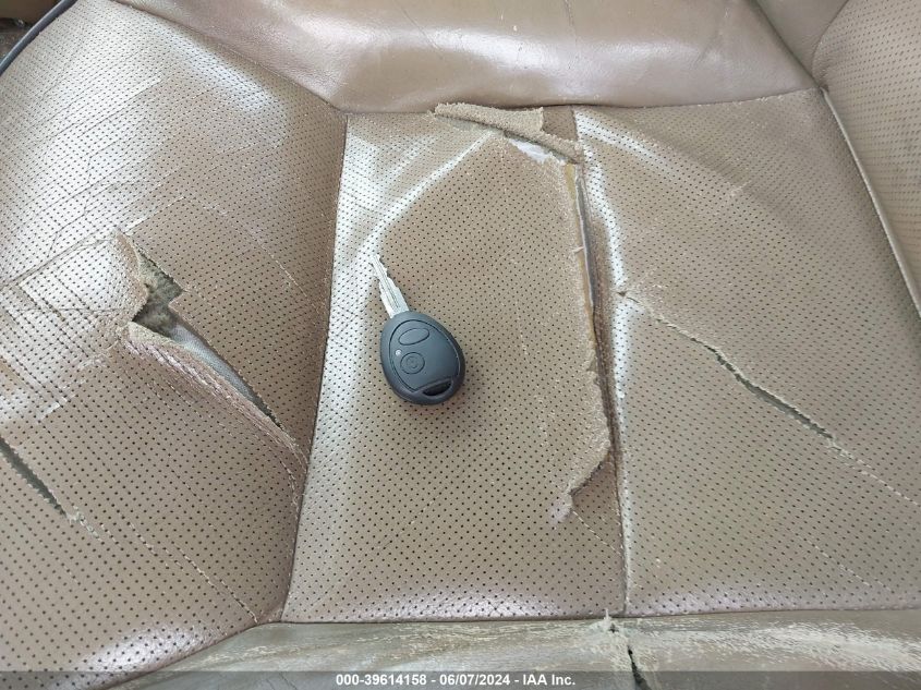 2001 Land Rover Discovery Series Ii VIN: SALTW12481A710530 Lot: 39614158