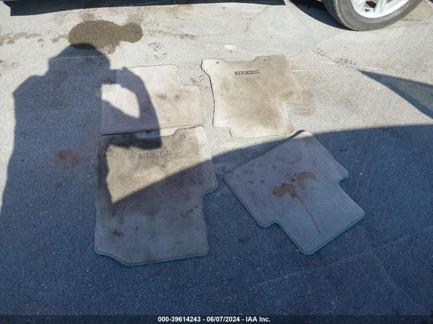 2003 Toyota Camry Le VIN: 4T1BE32K33U206657 Lot: 39614243