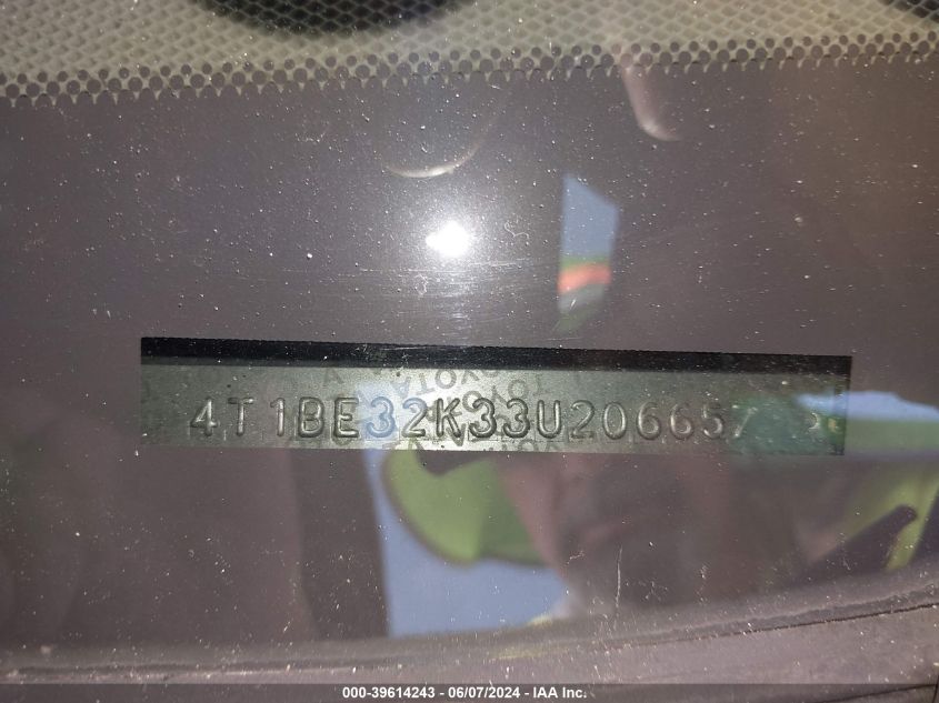 2003 Toyota Camry Le VIN: 4T1BE32K33U206657 Lot: 39614243