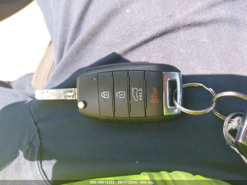 2016 Kia Soul VIN: KNDJN2A23G7840700 Lot: 39614252