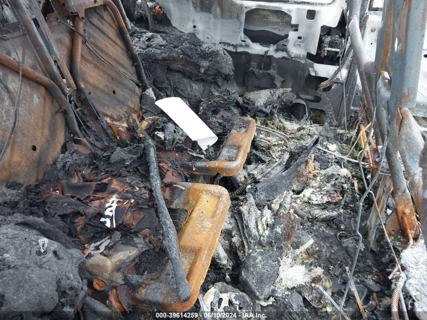 2000 Chevrolet Blazer Ls VIN: 1GNCT18W1YK248249 Lot: 39614259