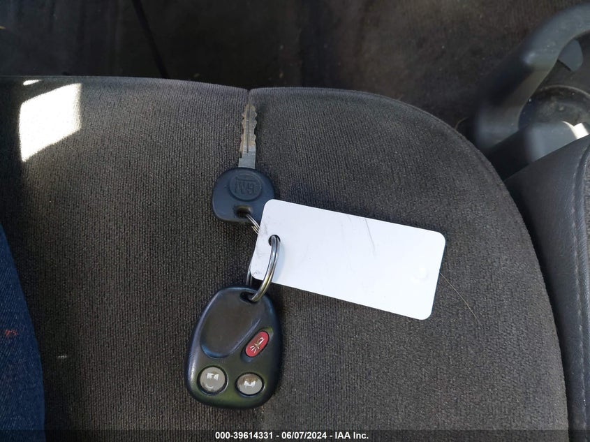 2005 Chevrolet Silverado 1500 Z71 VIN: 1GCEK19ZX5Z208333 Lot: 39614331