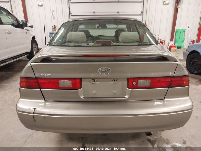 1999 Toyota Camry Le V6 VIN: JT2BF22K6X0226077 Lot: 39614475
