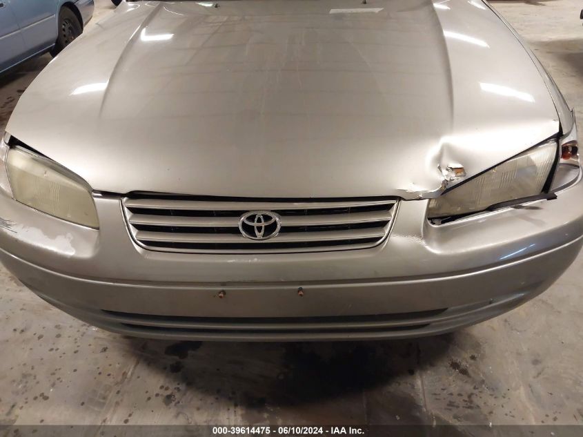 1999 Toyota Camry Le V6 VIN: JT2BF22K6X0226077 Lot: 39614475