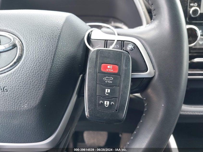 2023 TOYOTA HIGHLANDER HYBRID XLE - 5TDKBRCH6PS562999