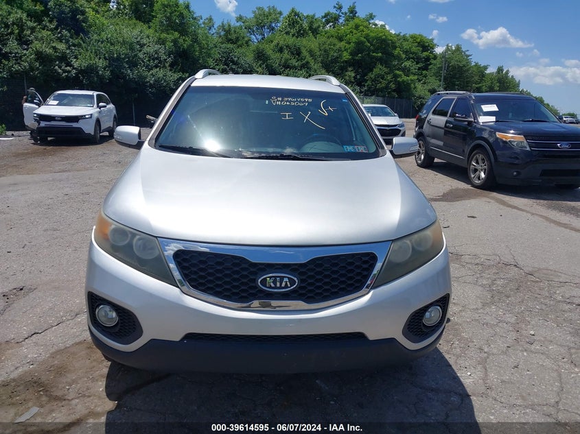 2011 Kia Sorento Lx VIN: 5XYKT4A12BG065069 Lot: 39614595