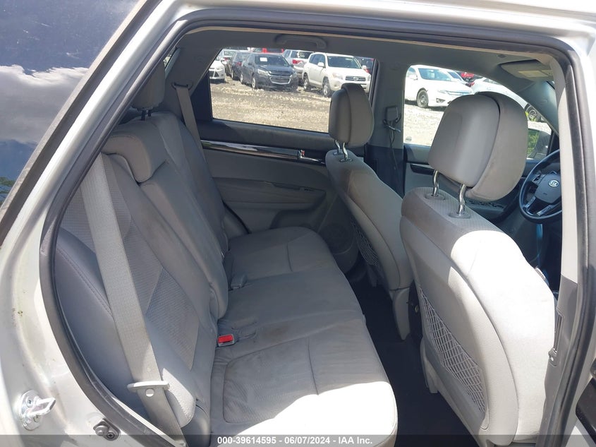 2011 Kia Sorento Lx VIN: 5XYKT4A12BG065069 Lot: 39614595