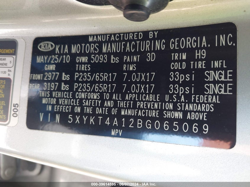 2011 Kia Sorento Lx VIN: 5XYKT4A12BG065069 Lot: 39614595