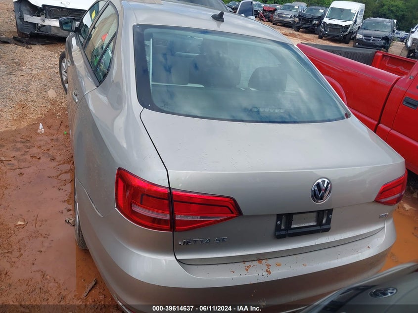 2015 Volkswagen Jetta 1.8T Se VIN: 3VWB17AJ4FM322990 Lot: 39614637