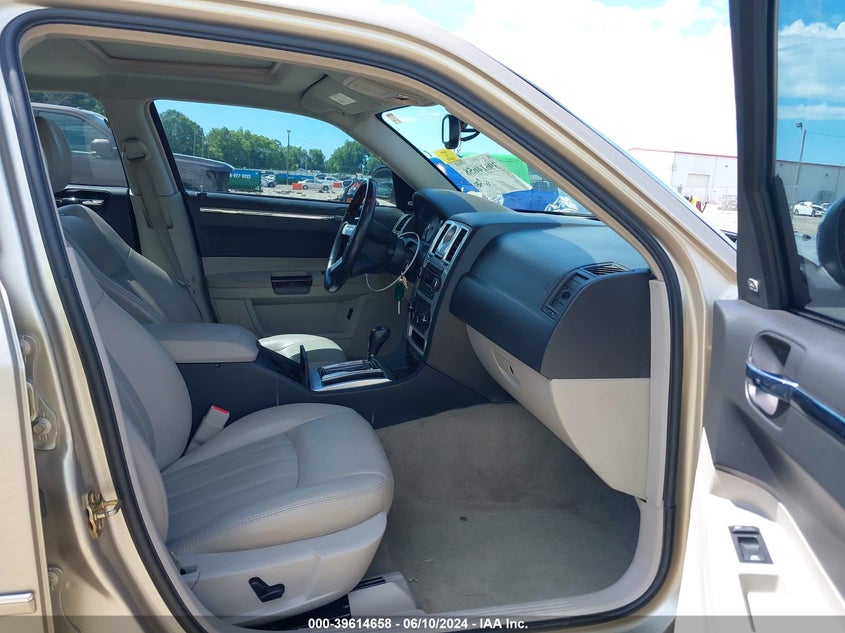 2006 Chrysler 300C VIN: 2C3KA63H86H508977 Lot: 39614658