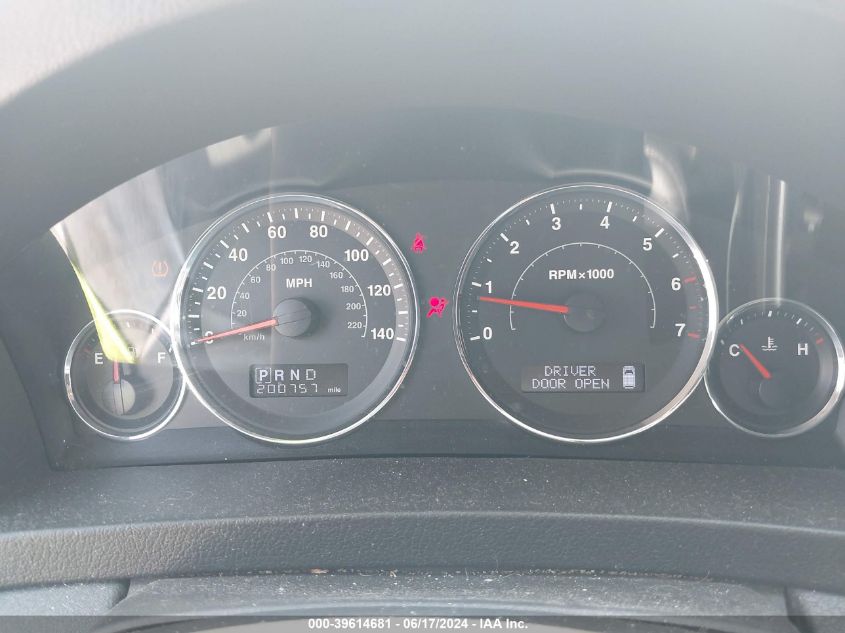 2008 Jeep Grand Cherokee Laredo VIN: 1J8GR48K98C141525 Lot: 39614681