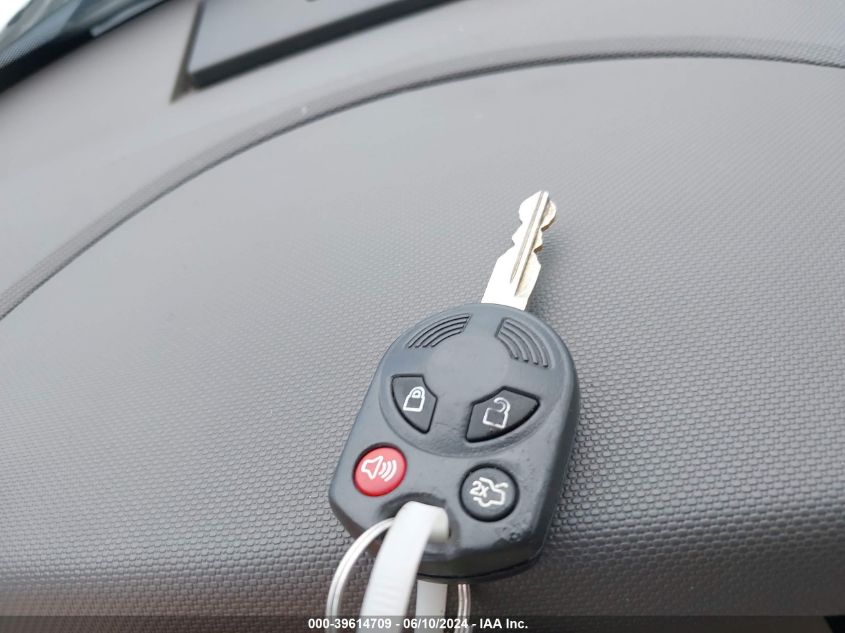 2010 Ford Expedition Eddie Bauer/King Ranch VIN: 1FMJU1J51AEB47548 Lot: 39614709