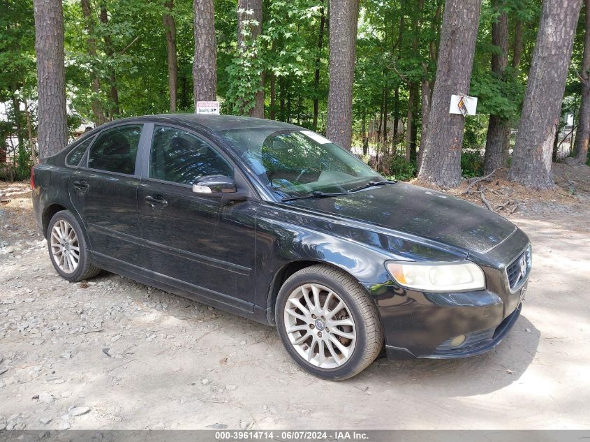 2011 Volvo S40 T5/T5 R-Design VIN: YV1672MS2B2536818 Lot: 39614714