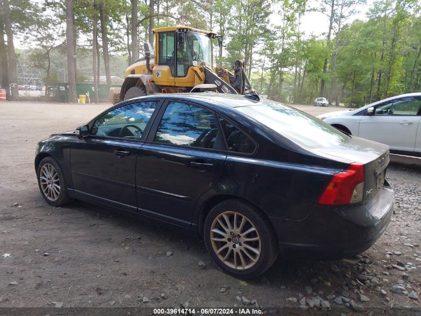 2011 Volvo S40 T5/T5 R-Design VIN: YV1672MS2B2536818 Lot: 39614714