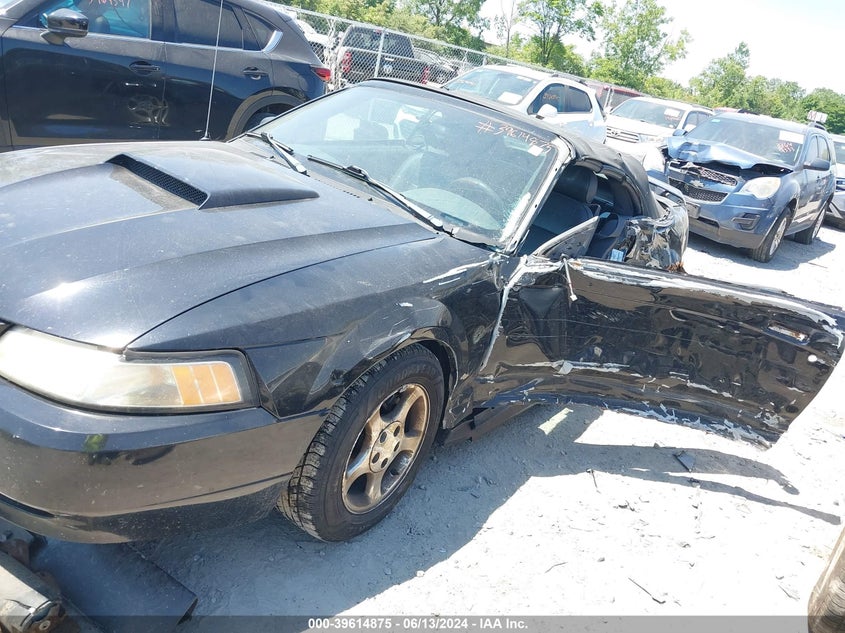 2004 Ford Mustang VIN: 1FAFP446X4F213610 Lot: 39614875
