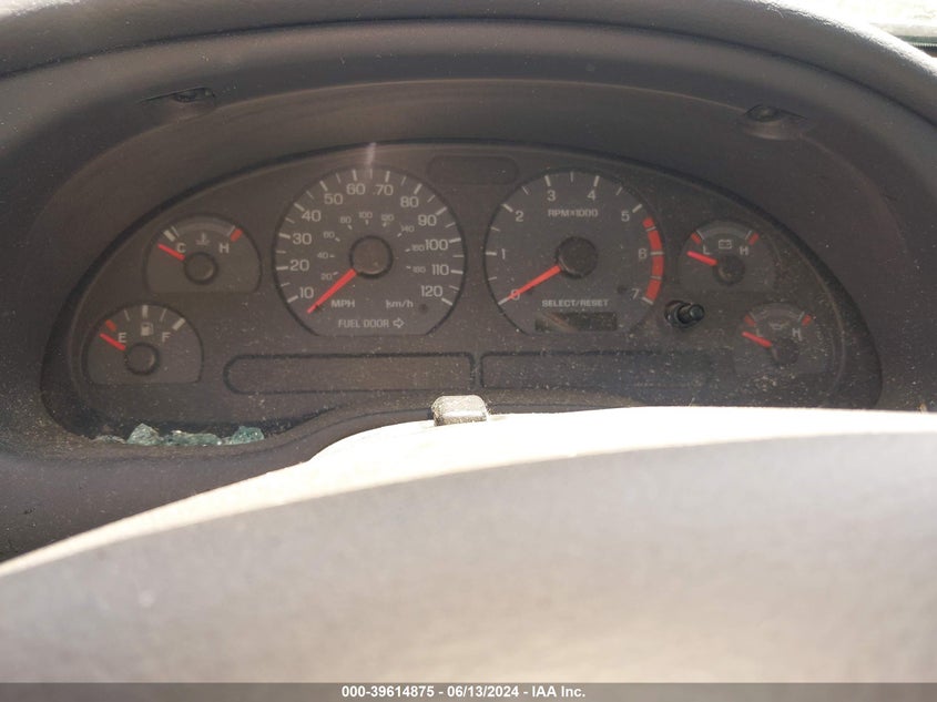 2004 Ford Mustang VIN: 1FAFP446X4F213610 Lot: 39614875