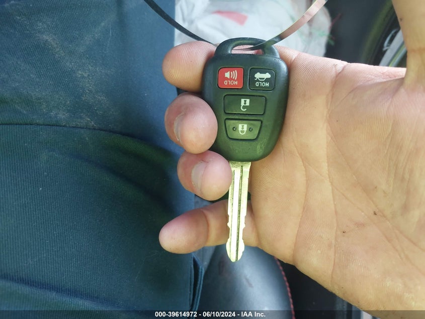 2015 Toyota Camry Se VIN: 4T1BF1FK7FU098575 Lot: 39614972