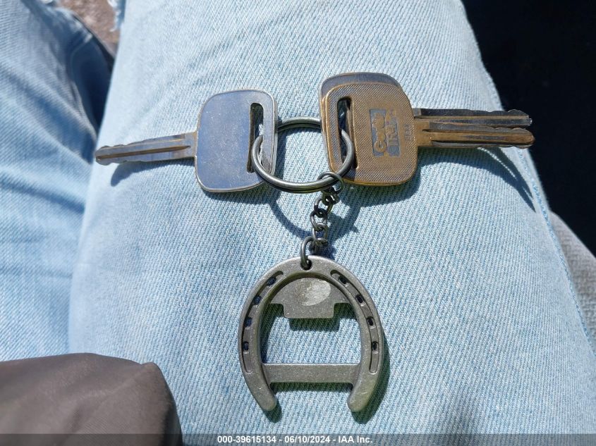 1994 Toyota Camry Le VIN: JT2SK12EXR0225520 Lot: 39615134