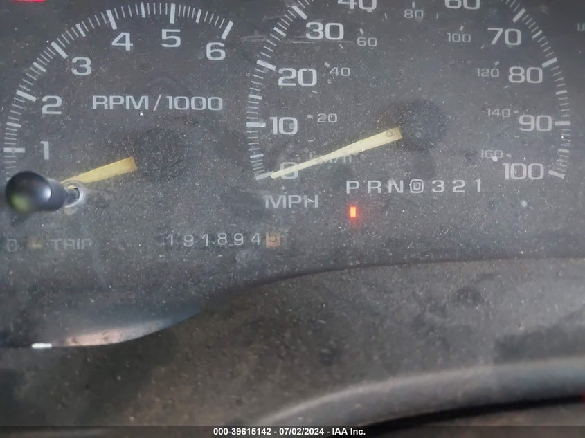 1999 Chevrolet Tahoe Ls VIN: 1GNEK13R4XJ302922 Lot: 39615142