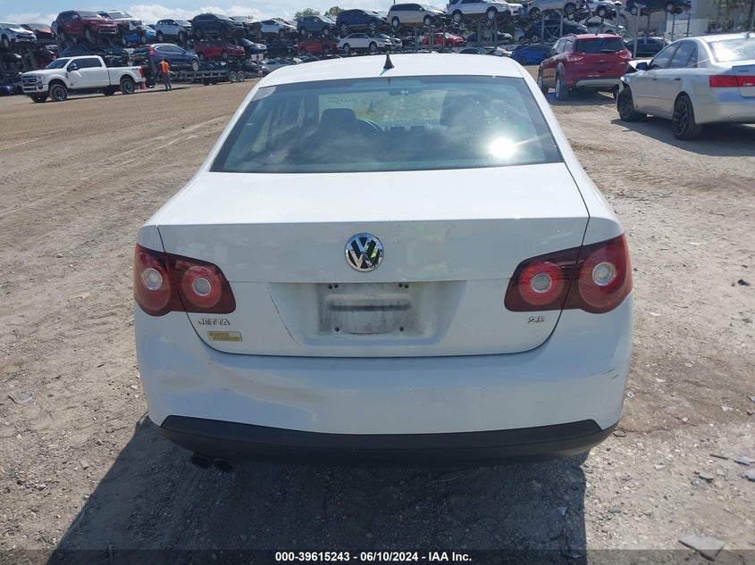 2010 Volkswagen Jetta Limited Edition VIN: 3VWAX7AJ1AM108008 Lot: 39615243