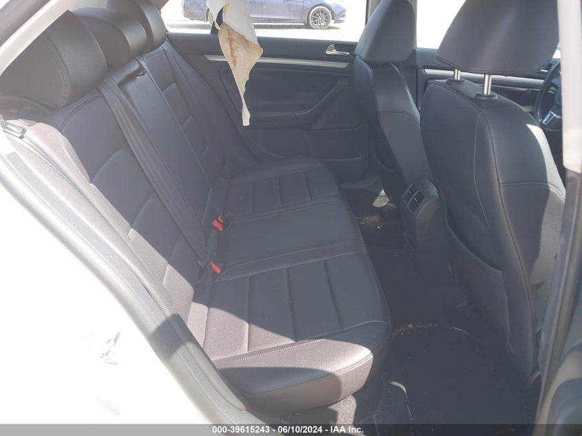 2010 Volkswagen Jetta Limited Edition VIN: 3VWAX7AJ1AM108008 Lot: 39615243