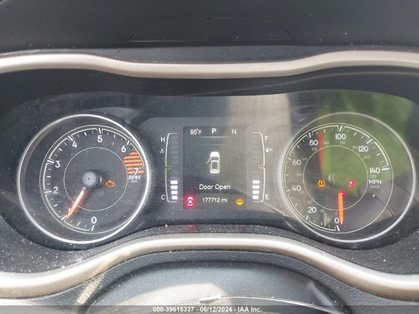 2016 Jeep Cherokee Latitude VIN: 1C4PJMCB5GW246498 Lot: 39615337