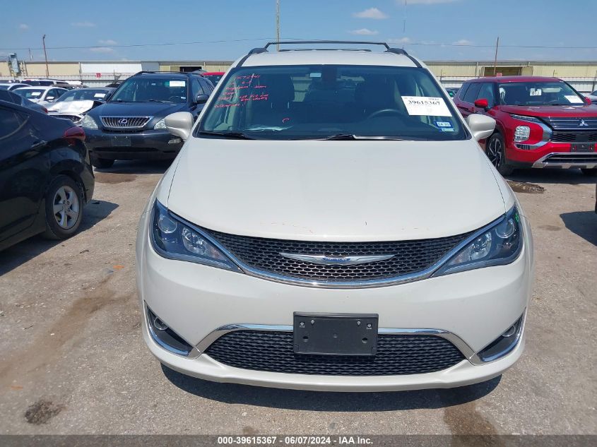 2017 Chrysler Pacifica Touring-L VIN: 2C4RC1BG4HR608300 Lot: 39615367