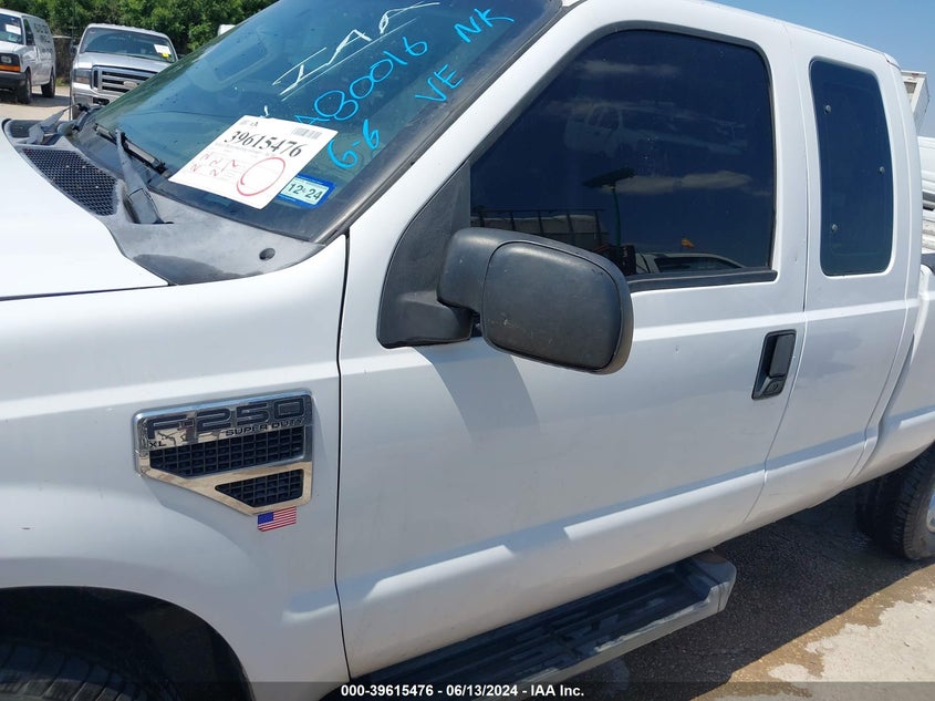 2010 Ford F-250 Lariat/Xl/Xlt VIN: 1FTNX2A51AEA80016 Lot: 39615476