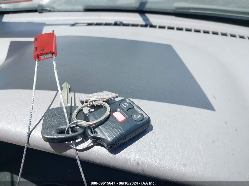 2001 Ford Escape Xls VIN: 1FMYU01131KB13361 Lot: 39615647