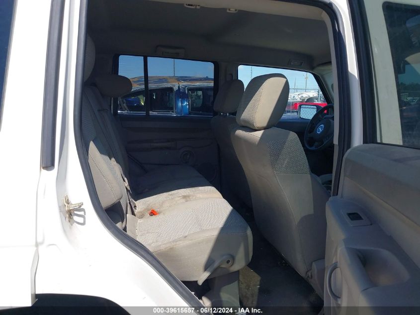 2007 Jeep Commander Sport VIN: 1J8HG48P27C527868 Lot: 39615657