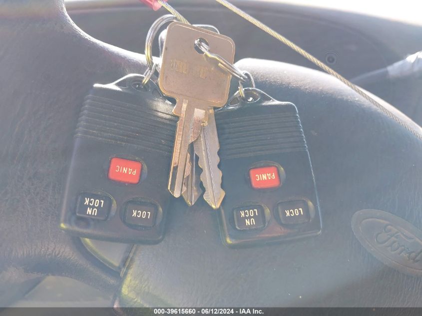 1997 Ford F-150 Lariat/Xl/Xlt VIN: 1FTDX18W8VKD10713 Lot: 39615660