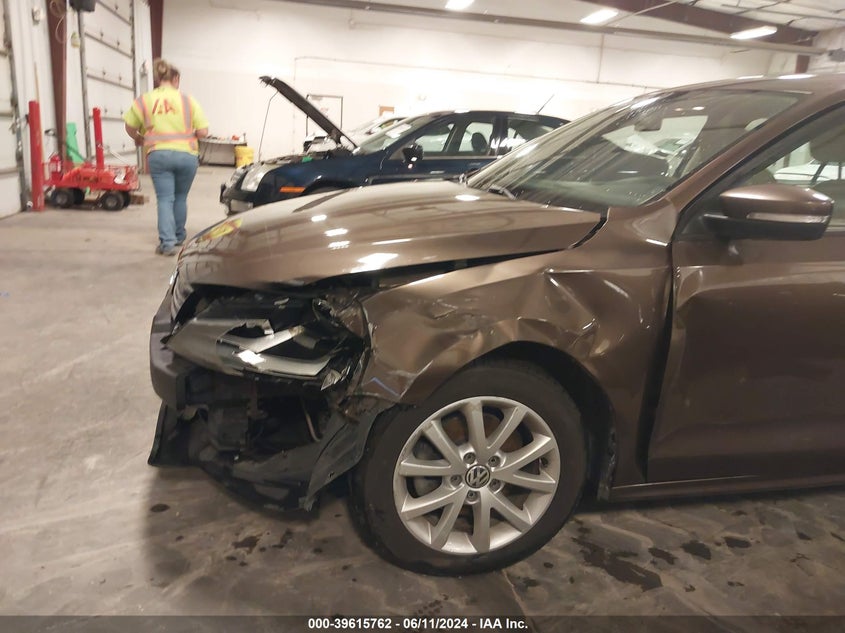 2012 Volkswagen Jetta 2.5L Se VIN: 3VWDP7AJ8CM357440 Lot: 39615762