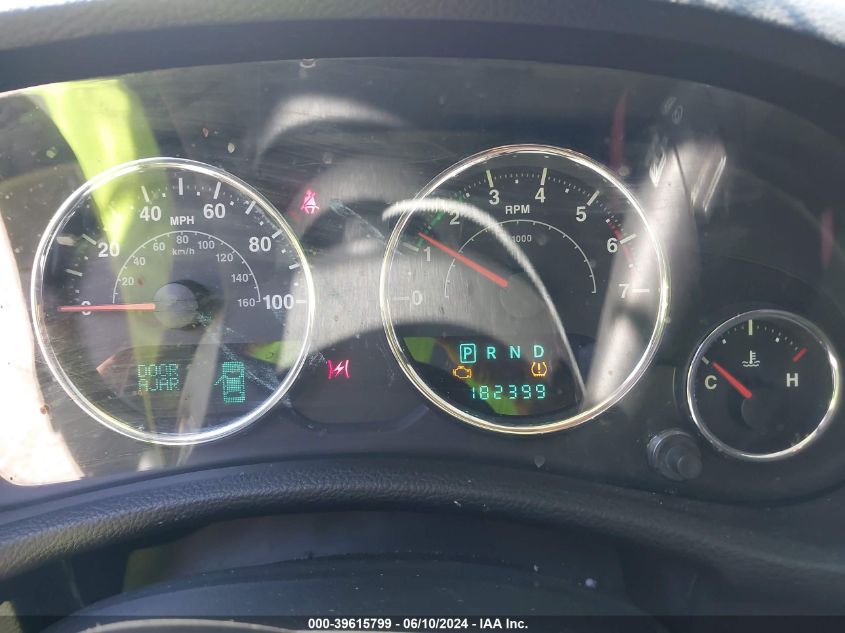 2011 Jeep Wrangler Unlimited Sahara VIN: 1J4HA5H10BL570098 Lot: 39615799