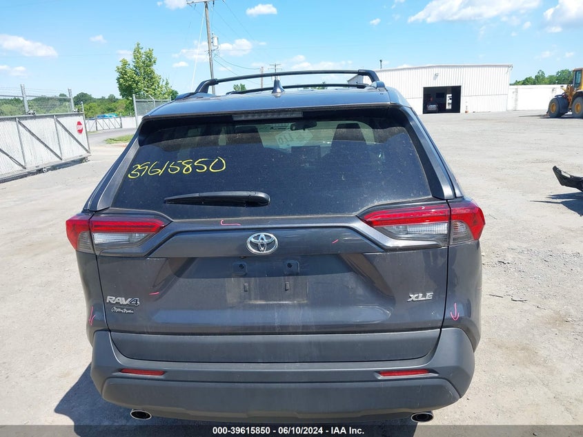 2021 TOYOTA RAV4 XLE/XLE PREMIUM - 2T3W1RFV4MW103843