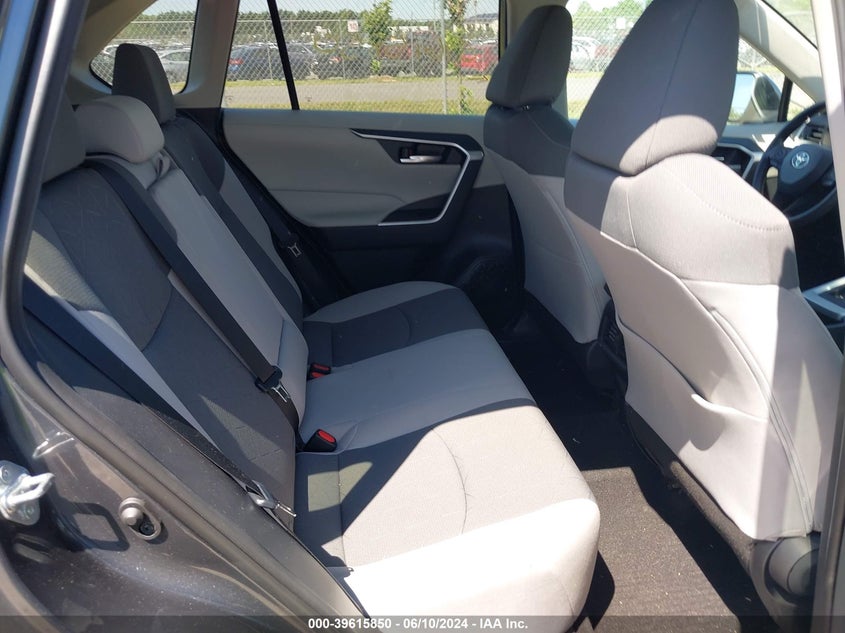 2021 TOYOTA RAV4 XLE/XLE PREMIUM - 2T3W1RFV4MW103843