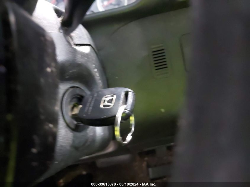 2005 Honda Cr-V Lx VIN: SHSRD68575U305950 Lot: 39615878